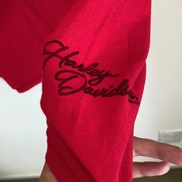 Harley-Davison cherry red and black long sleeve graphic logo tee size M - Picture 4 of 7